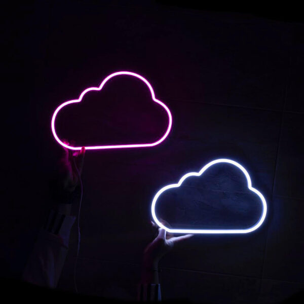 chmurki-neony.jpg chmurki-neony.jpg