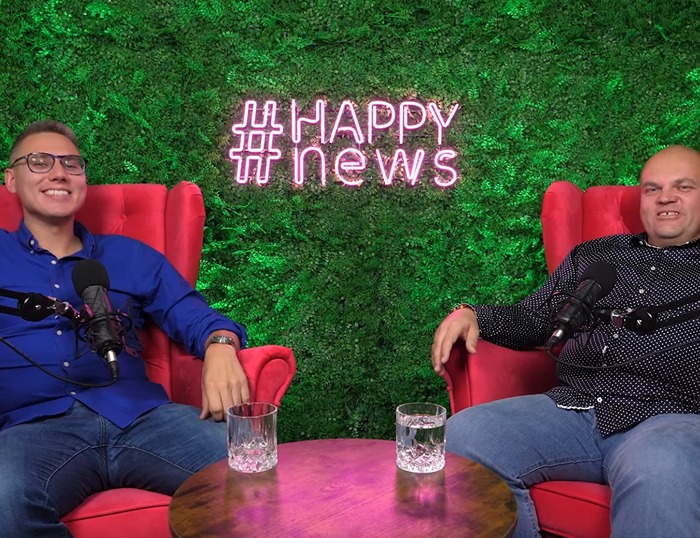 neon_happy_news_ledeon_napis ile kosztuje neon na zamówienie