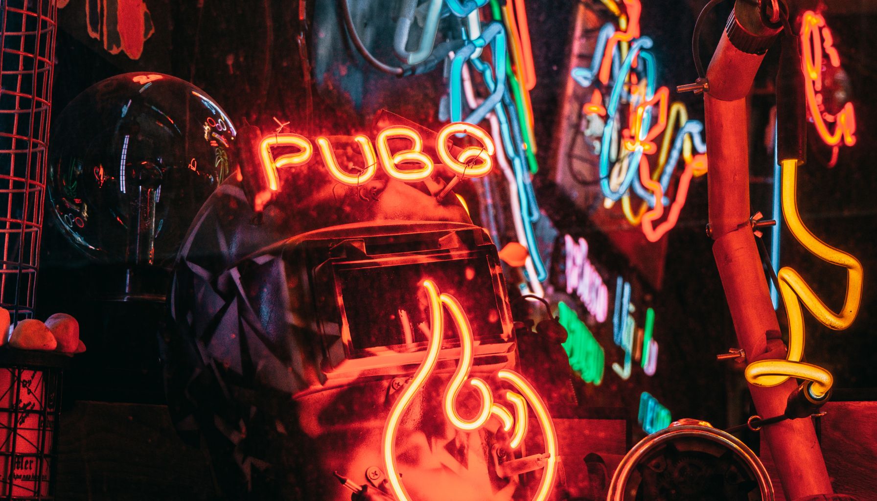 Czy neony są legalne w Polsce? Przepisy i zasady użytkowania