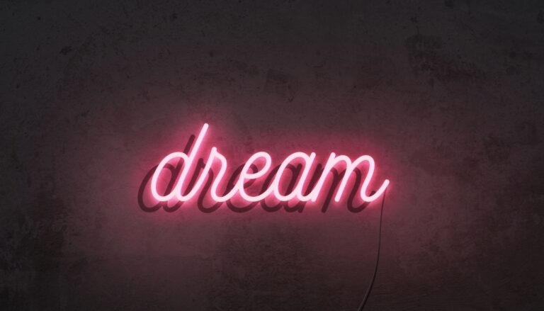 Najlepsze praktyki projektowania neonów LED dla sklepów stacjonarnych