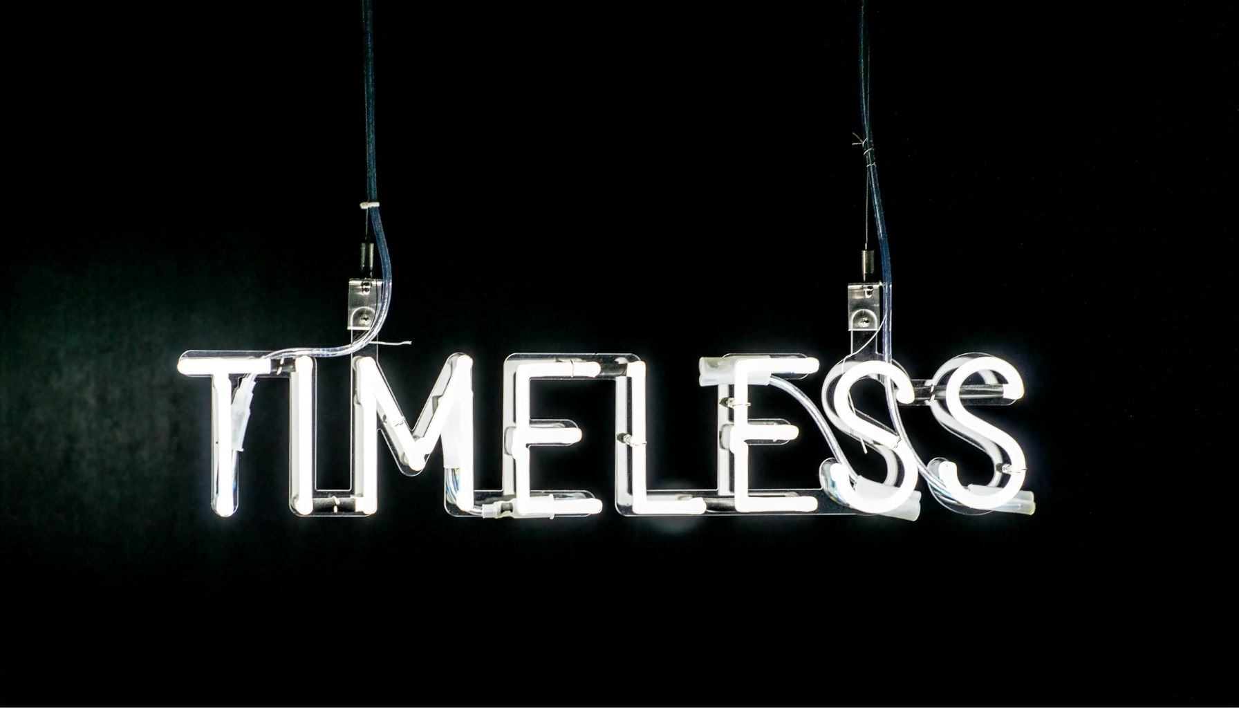 Historia neonów – od gazowych rur po nowoczesne LED-y